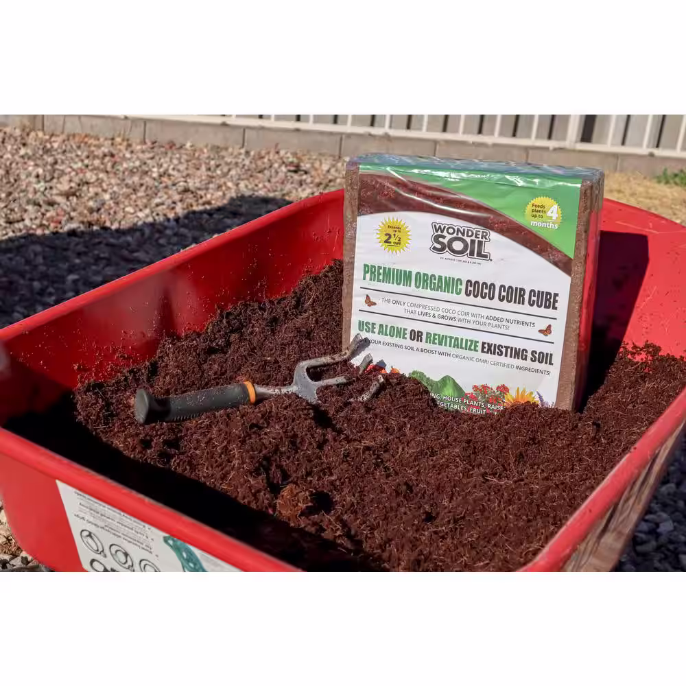 WONDER SOIL 2.5 cu. ft. Organic Expanding Coco Coir Living Soil Cube with Added Nutrients