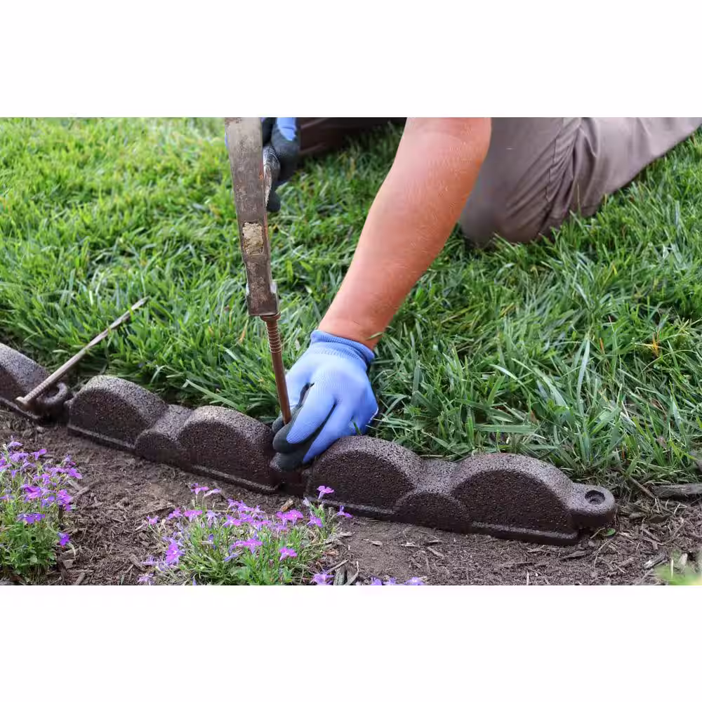 VALLEY VIEW 20 ft., 12 in. Pieces Black Rubber Edging