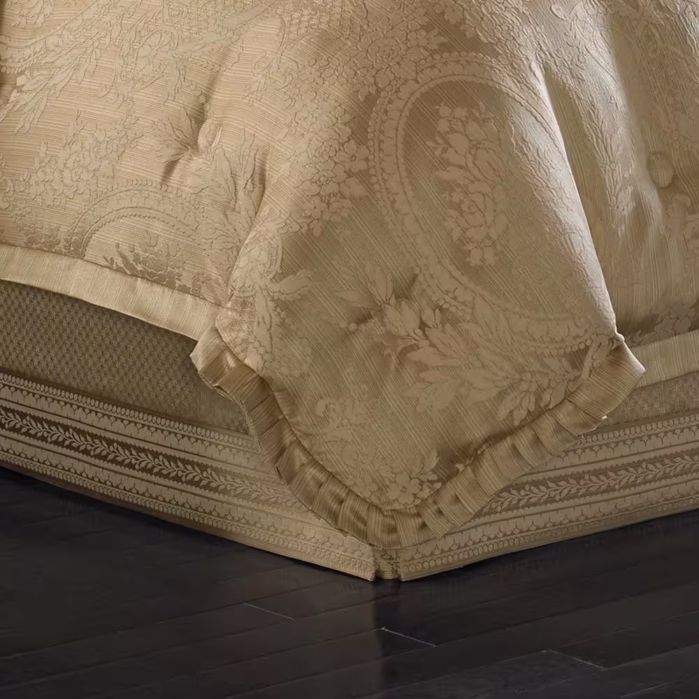 None Nottingham Gold Polyester King 4-Piece Comforter Set