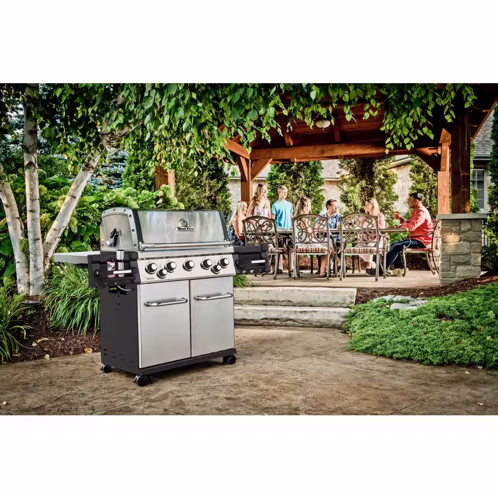Broil King Regal S590 PRO IR 5-Burner Propane Gas Grill in Stainless Steel with Infrared Side Burner and Rear Rotisserie Burner