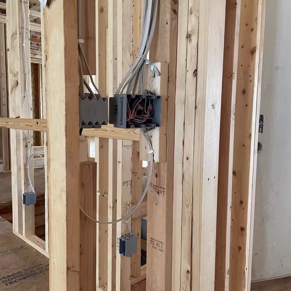 Legrand Pass & Seymour Slater 1-Gang Horizontal Plastic Switch/Outlet Box